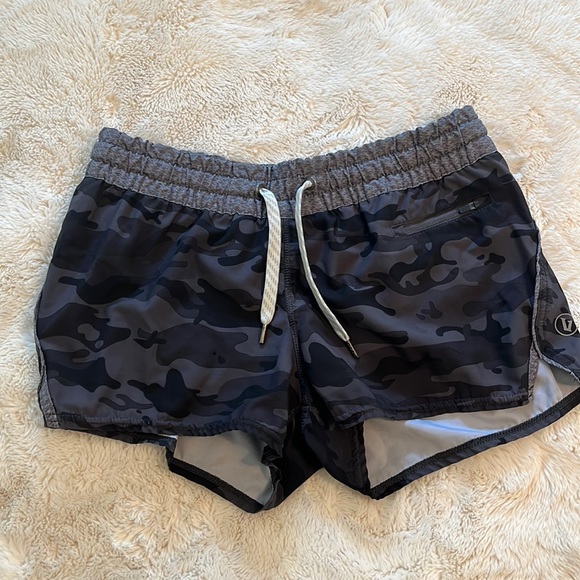 Vuori camo atheltic shorts - Picture 1 of 2